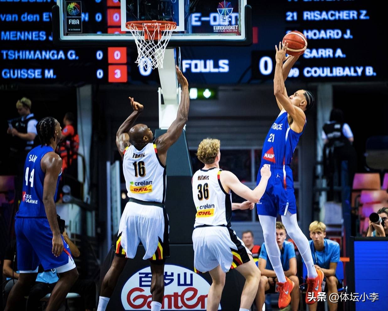 加拿大男篮轻取法国男篮,拉文统治全场 加拿大男篮轻取法国男篮,拉文统治全场