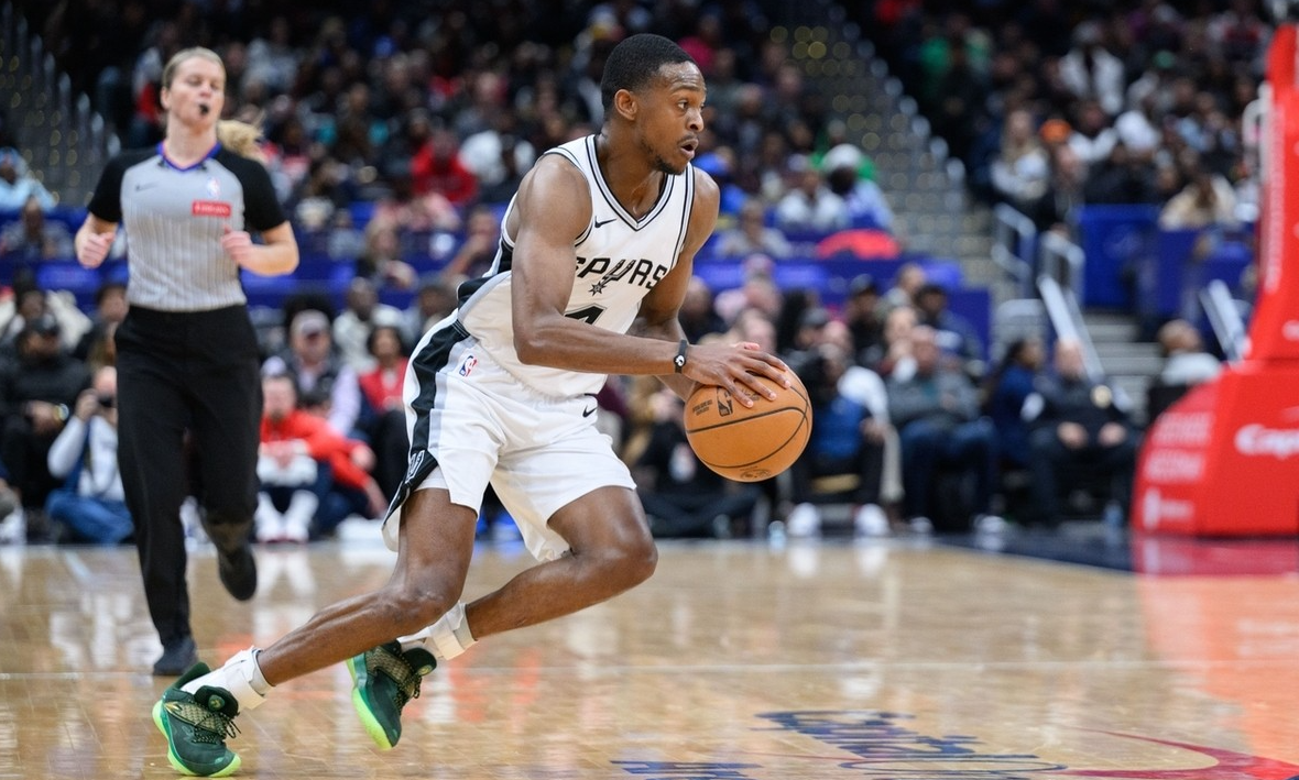 独行侠强势公牛,福克斯惊艳世界 独行侠强势公牛,福克斯惊艳世界