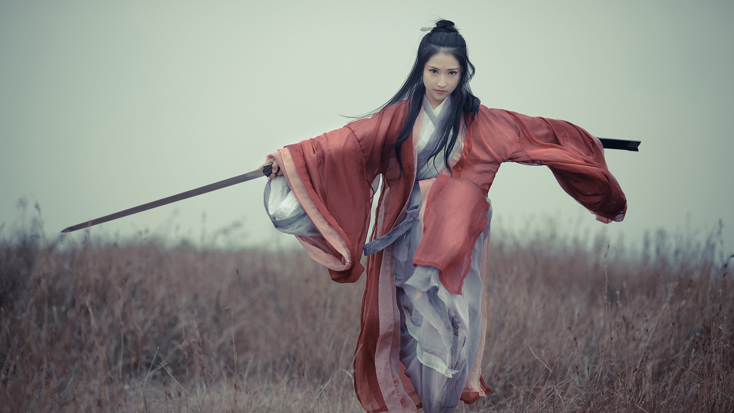 北欧风暴与东方烈焰,当丹麦铁骑碾过象群,黄鸭组合点燃羽球之魂