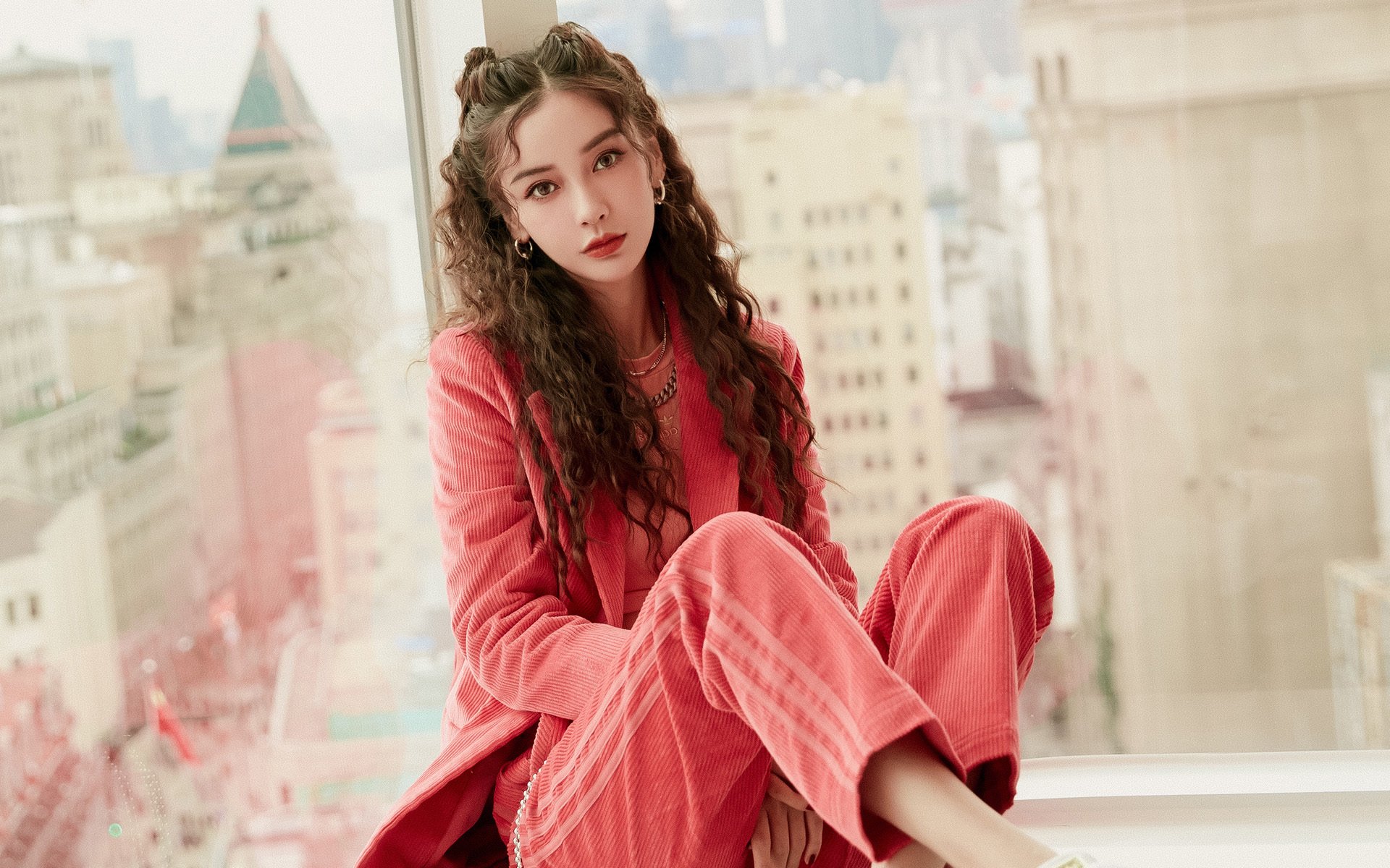 爱游戏APP-命运双城记，当国家德比点亮伯纳乌，骑士绝杀撕裂新奥尔良之夜