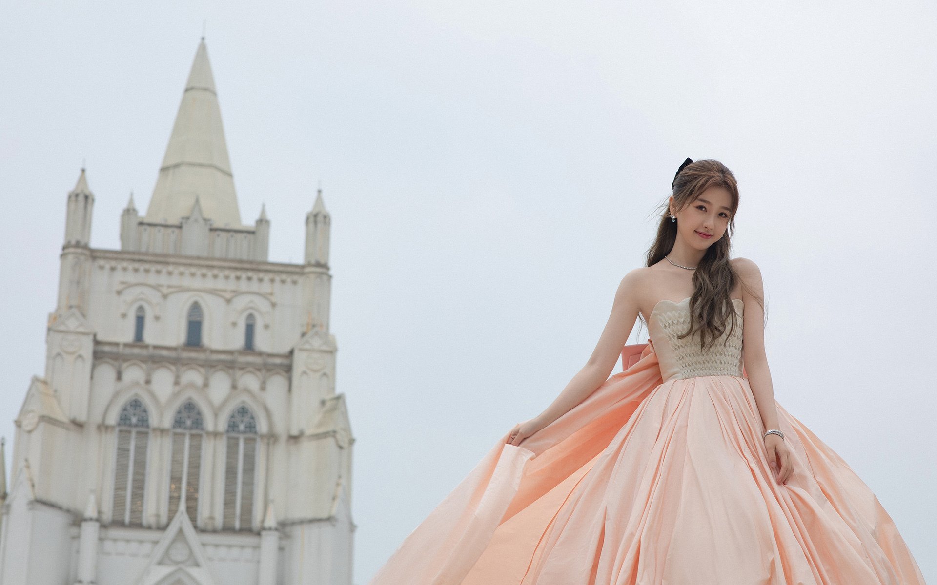 爱游戏官方入口-同夜双城，定义唯一的大场面先生