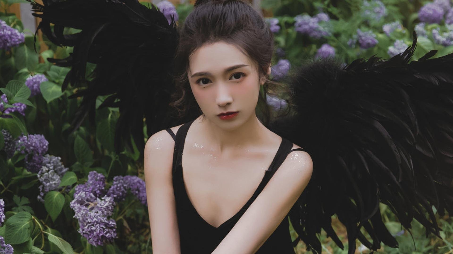 当F1引擎熄灭时，迪马利亚用一记外脚背划亮了整座城市—记一场跨越赛道的制胜之夜