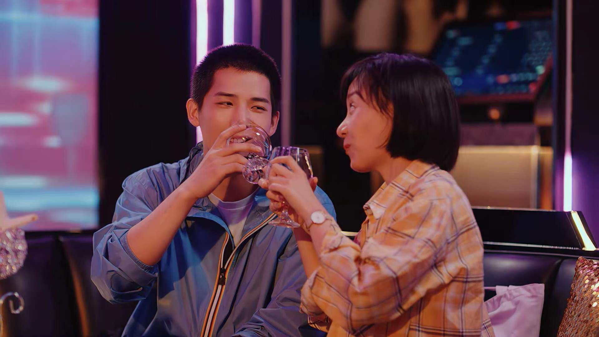 欧文单骑定乾坤，76人铁壁锁老鹰